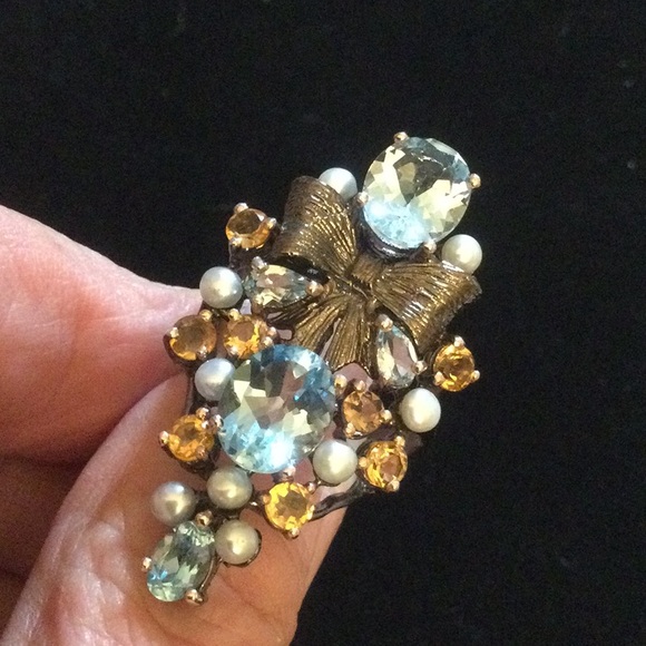 Genuine Blue Topaz Ribbon Ring - Picture 6 of 12